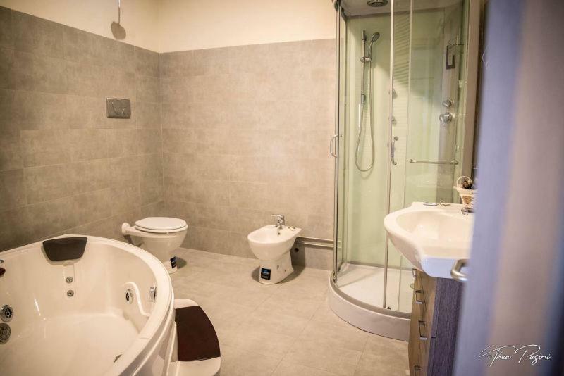 Hotel Lonatino Lonato Ngoại thất bức ảnh